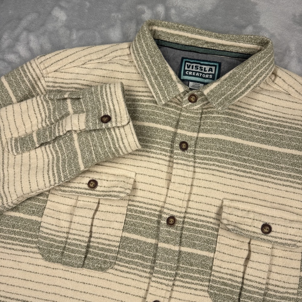 VISSLA CREATORS Eco Flannel Mens L Button Down Shirt Green Cream Textured Stripe